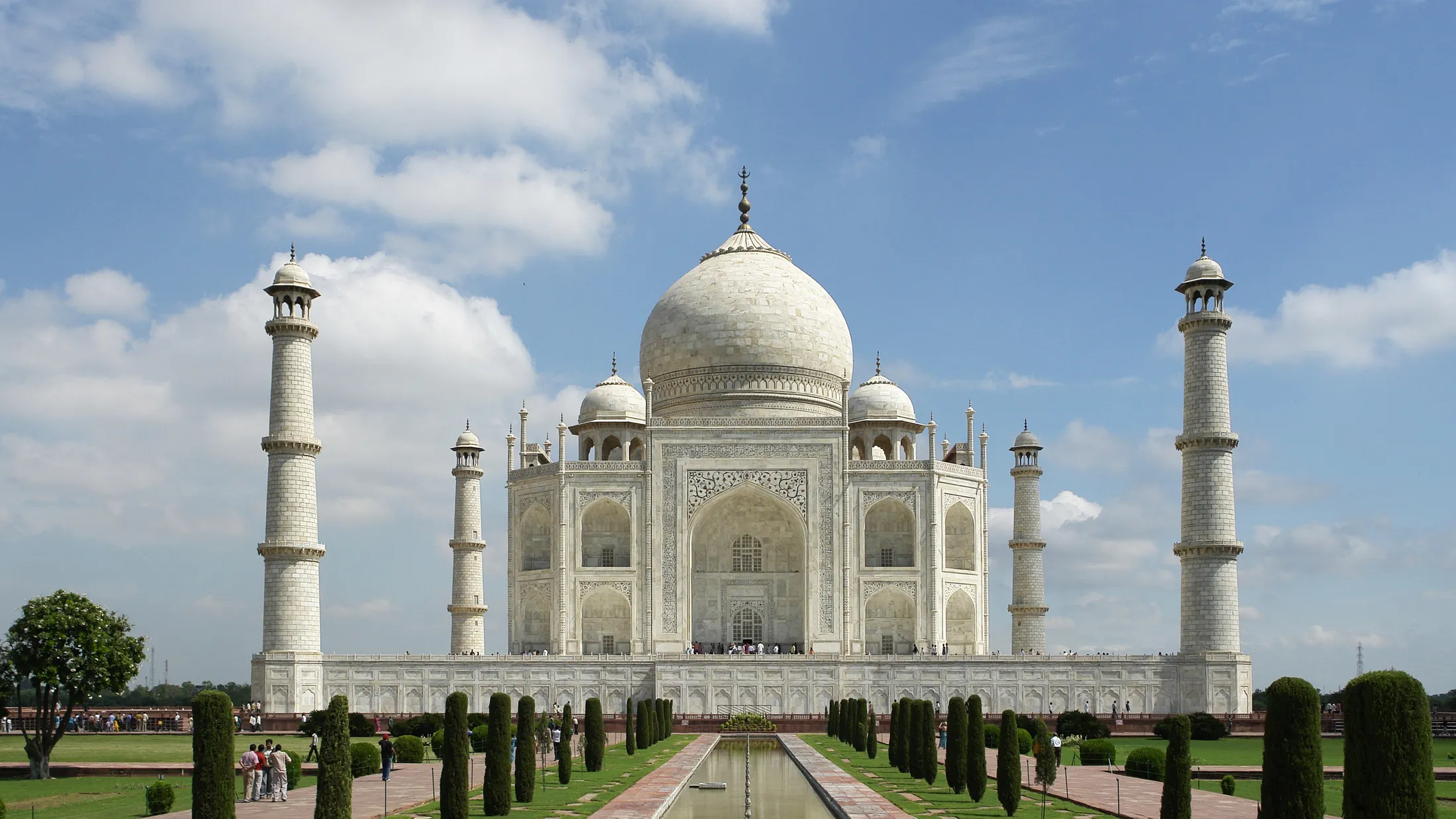 The Taj Mahal at dawn